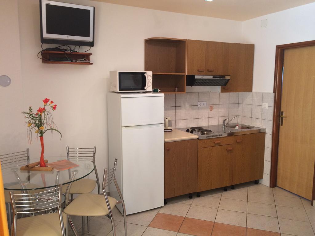 Apartment Kolundzic Нови-Винодолски Номер фото