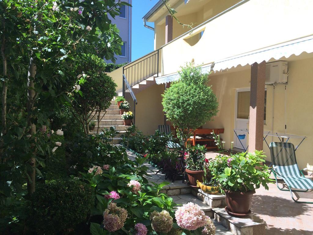 Apartment Kolundzic Нови-Винодолски Экстерьер фото