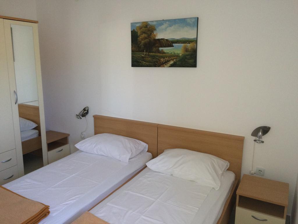 Apartment Kolundzic Нови-Винодолски Экстерьер фото