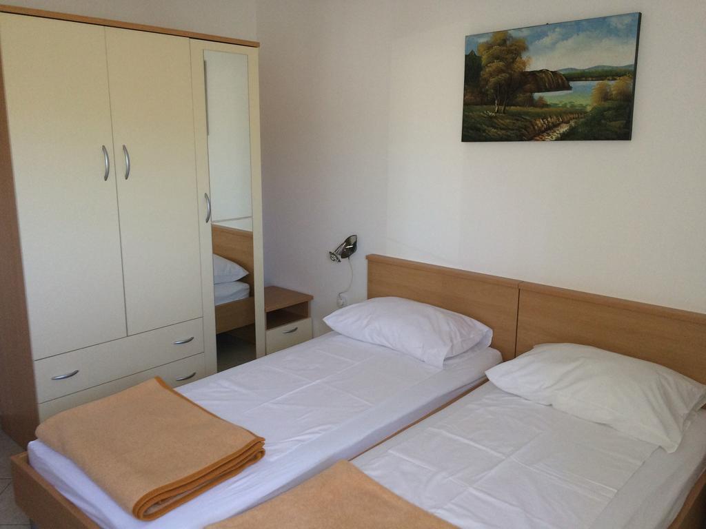 Apartment Kolundzic Нови-Винодолски Номер фото