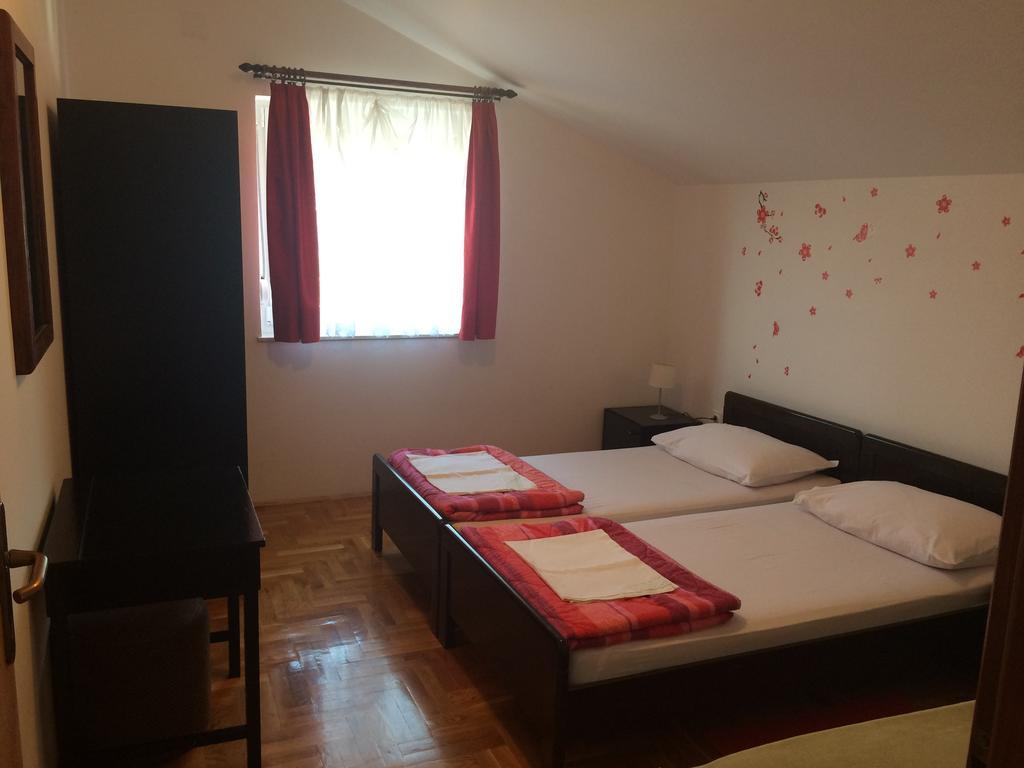 Apartment Kolundzic Нови-Винодолски Номер фото