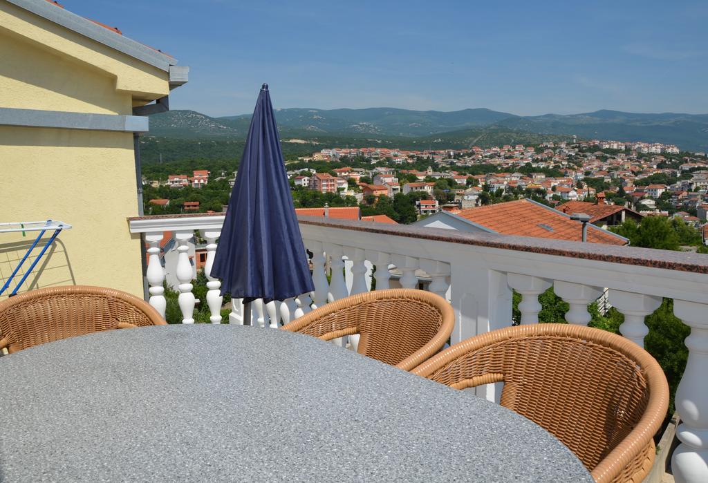 Apartment Kolundzic Нови-Винодолски Экстерьер фото